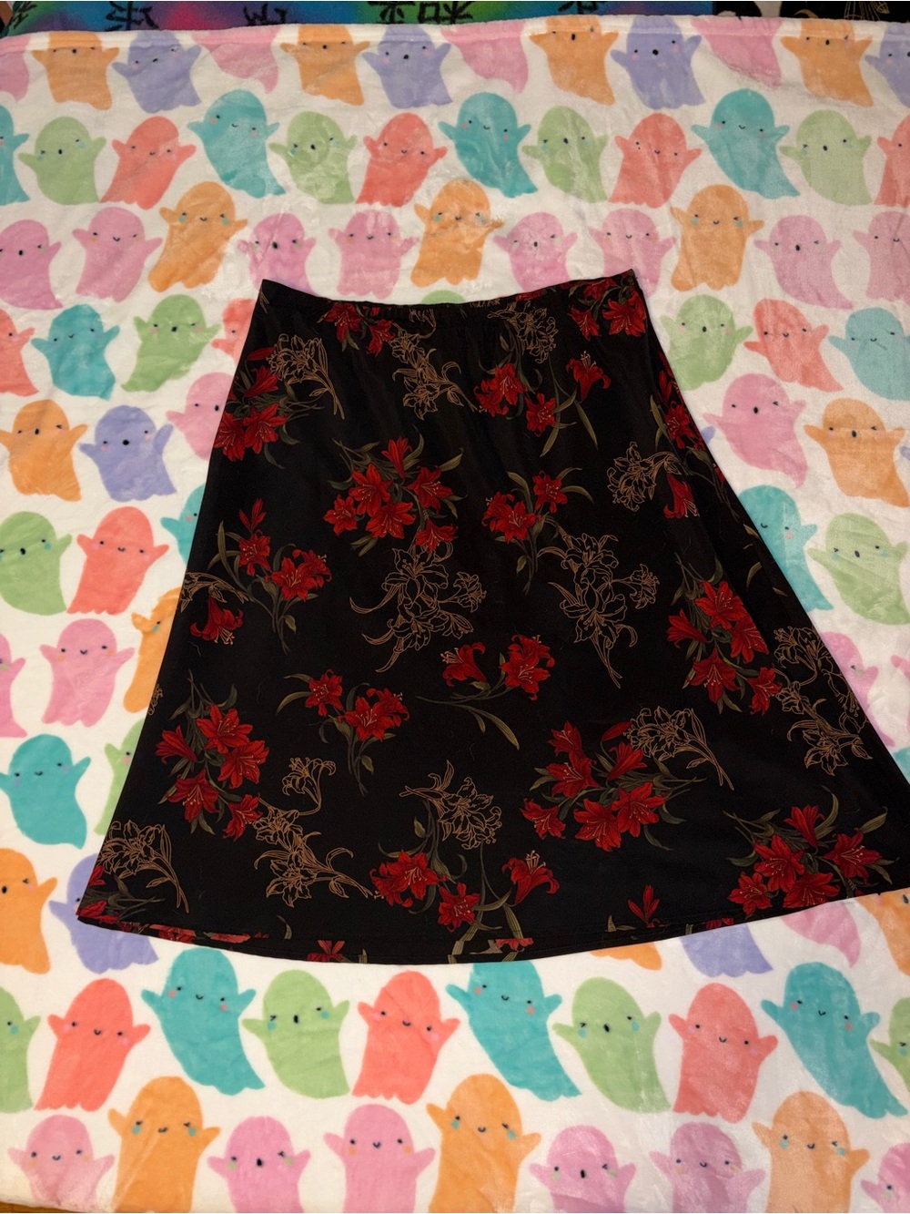 R&K Black Midi Skirt with Red Floral Print